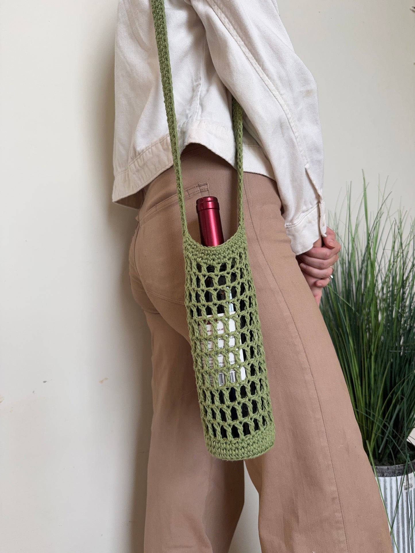 No-Sew Crochet Water Bottle Holder Pattern | Mesh Bottle Bag PDF | Beginner Friendly | Crossbody Bag | Quick & Easy Crochet Gift | English