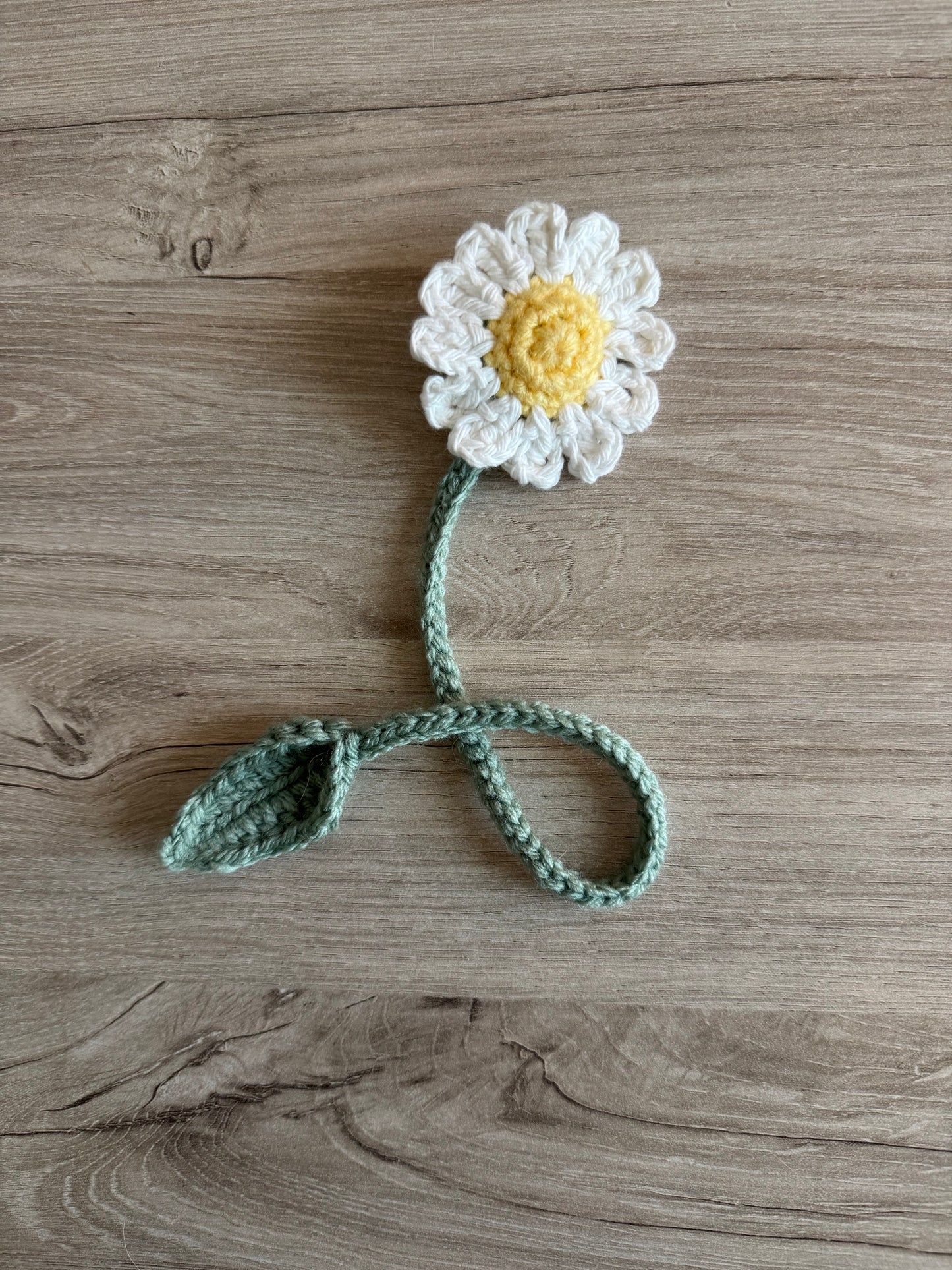 Daisy Bookmark/Bag Charm - Blueish Green Stem (Made to Order)