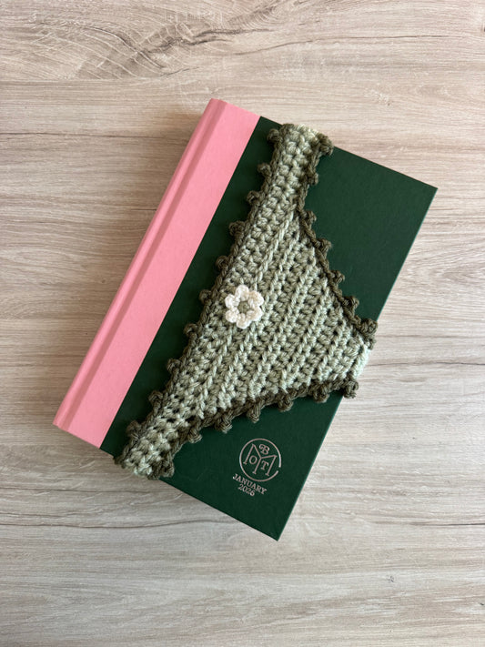 Book Thong Bookmark - Green Picot Border & Daisy (Ready to Ship)