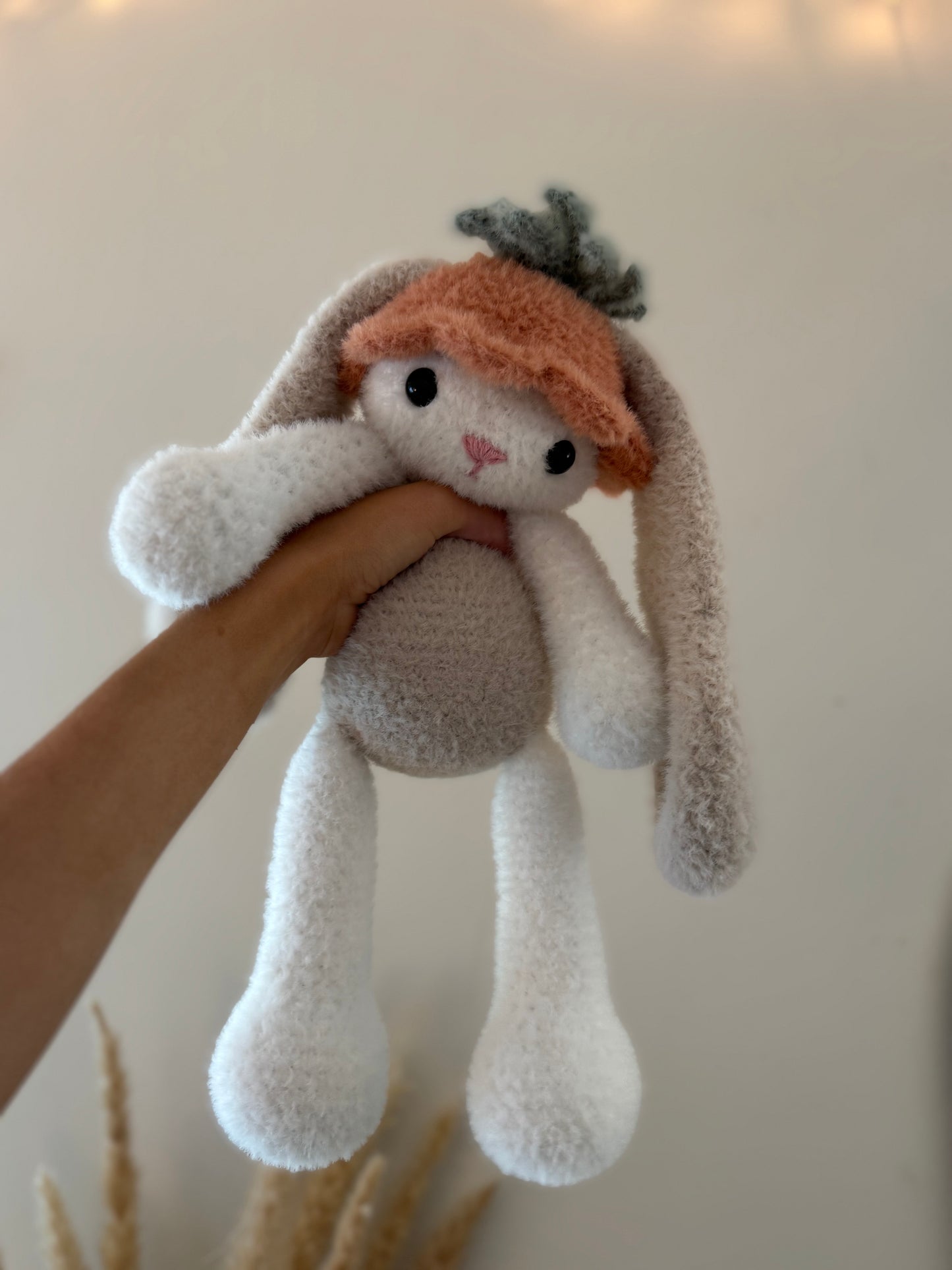 No-Sew Fuzzy Carrot Hat Crochet Pattern