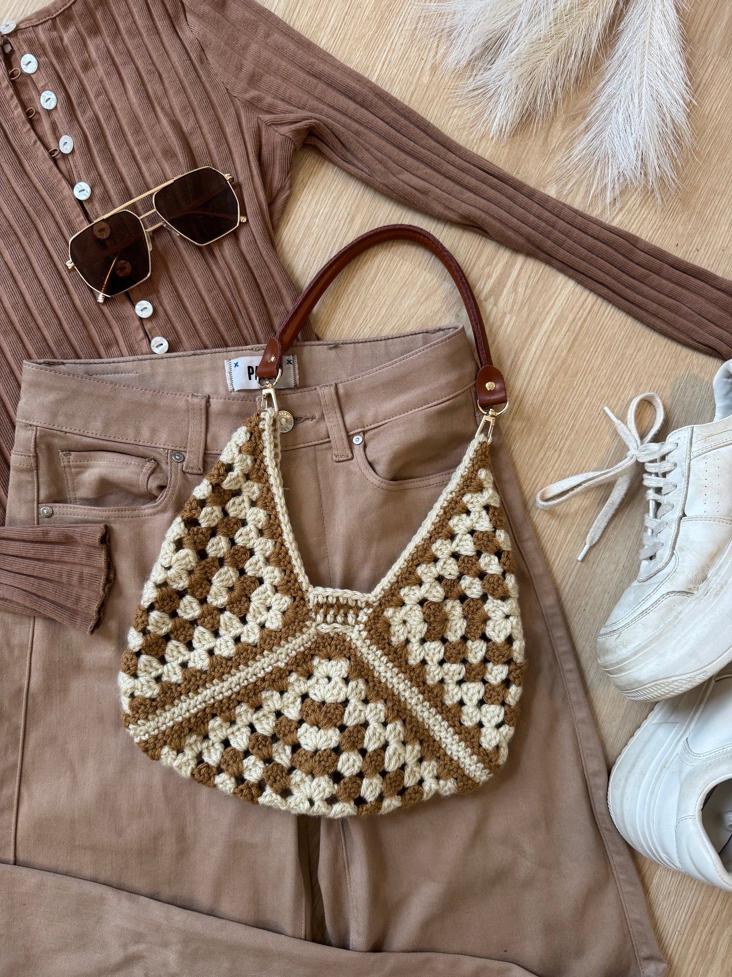 Granny Square Triangle Bag Crochet Pattern | Small, Medium & Large Sizes | Beginner Friendly Tote | PDF + Full Video Tutorial